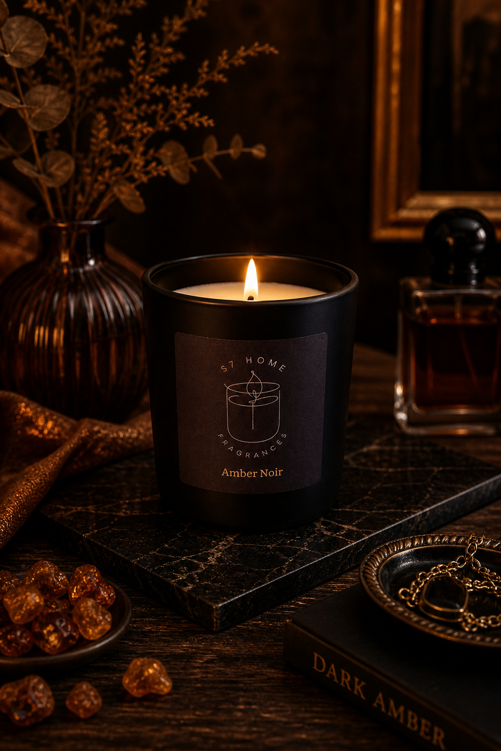 Amber Noir Scented Candle